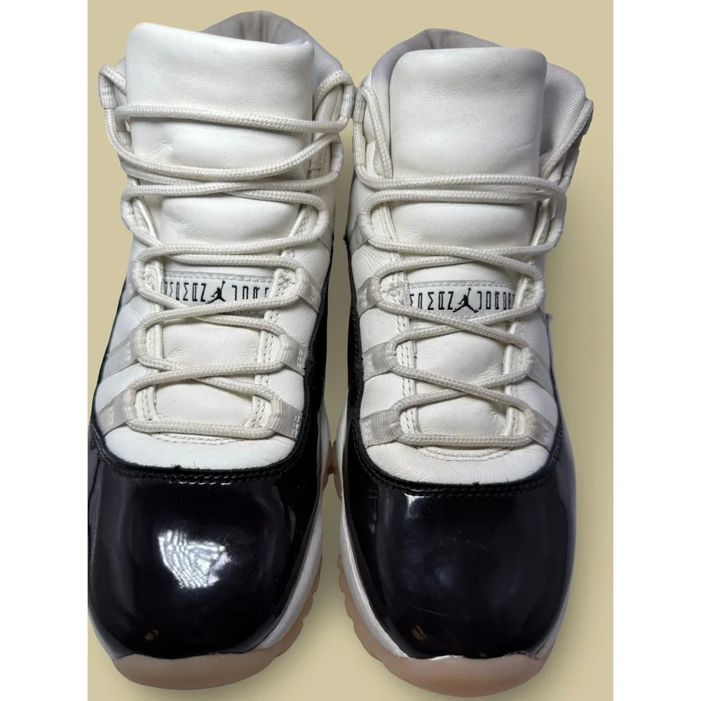 Nike Air Jordan 11 Retro Concord White Black Men's 9.5 OG Patent Leather